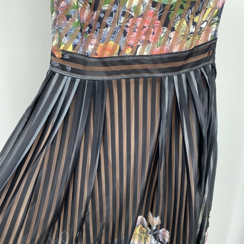 foxiedox One-Shoulder Floral Pleated Midi Dress in Black and Multicolor - Picture 3 of 12